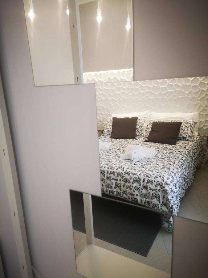 Spiderrooms Неаполь Экстерьер фото
